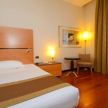 Igea فندق بريشا