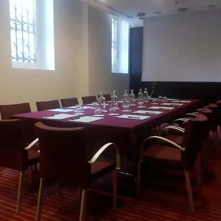 Igea فندق بريشا